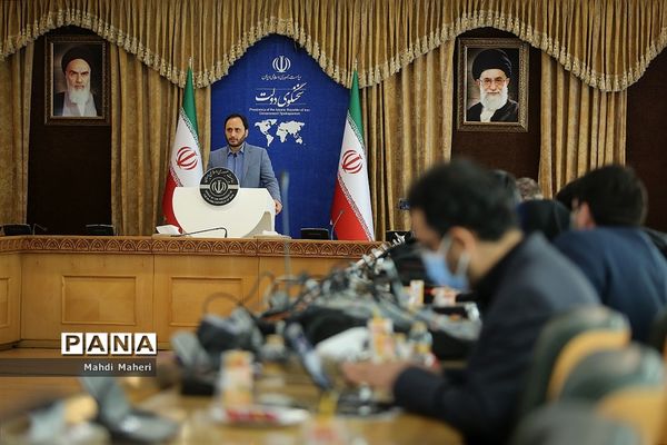 نشست خبری سخنگو‌ی دولت