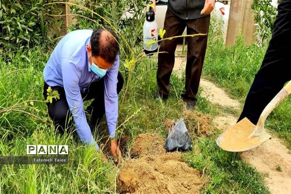 آیین درختکاری در ناحیه 2 اهواز