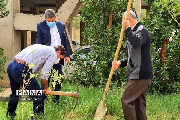 آیین درختکاری در ناحیه 2 اهواز