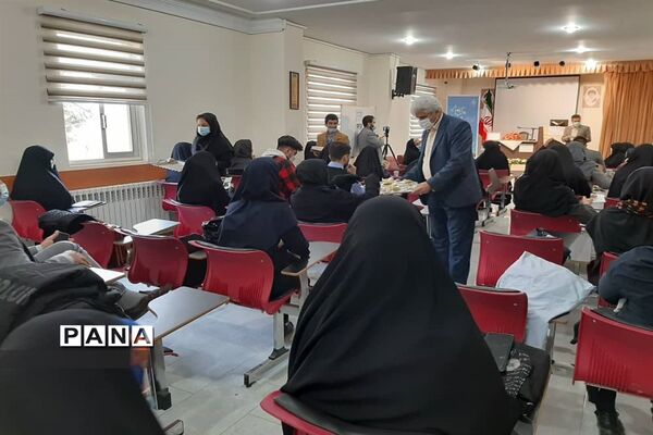 برگزاری دوره ضمن خدمت جهاد تبیین و سیر تربیت اسلامی دانش‌آموزان