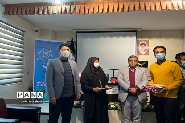 مراسم سپاس مربی در آموزش و پرورش رودهن