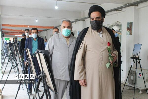 نمایشگاه آثار هنری دانش‌آموزان در بوشهر