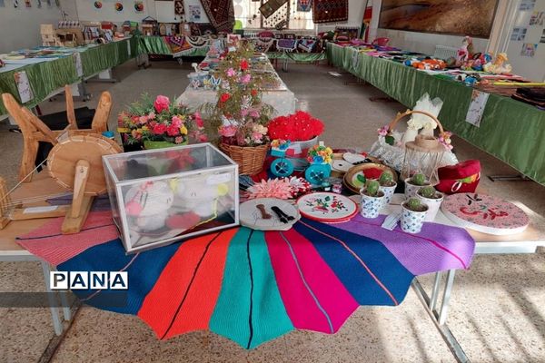 جشنواره خوارزمی ( محور بازارچه  کسب و کار دانش‌آموزی)