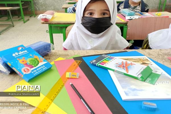 توزیع بسته‌های کمک آموزشی رایگان به روستاهای دارای ضریب محرومیت در امیدیه