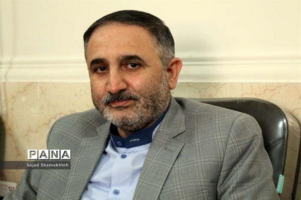 نشست معاون پارلمانی وزارت آموزش و پرورش با راهبران آموزشی استان در اهواز