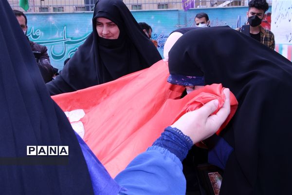 یادواره 4000شهید دانش‌آموز و فرهنگیان منطقه17