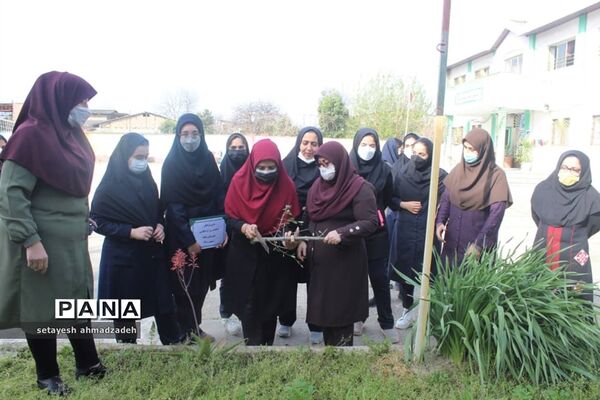مشارکت دانش‌آموزان گلوگاهی در هفته منابع طبیعی