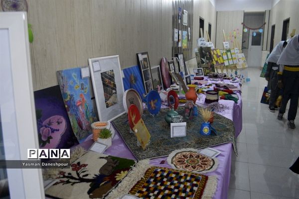 نمایشگاه دستاوردهای معاونت پرورشی و فرهنگی آموزش و پرورش استان بوشهر