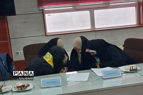 برگزاری مناظره دانش‌آموزی دختران در منطقه ملارد