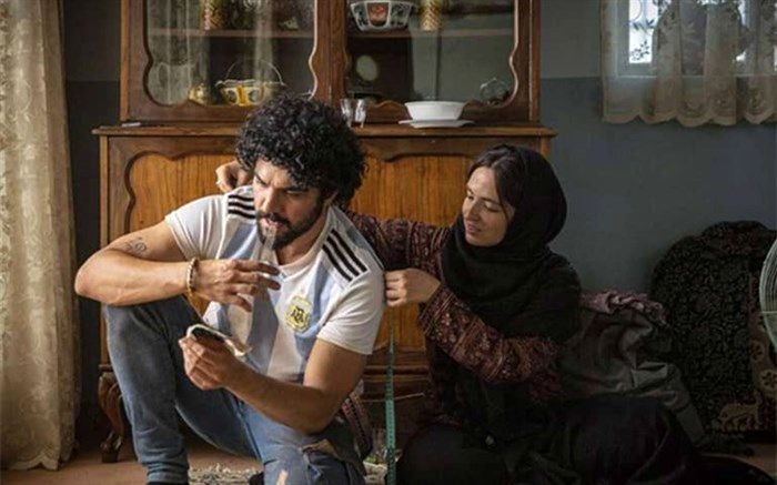 نمایش و بررسی «شادروان» در برنامه «نور، صدا، دوربین، خنده»