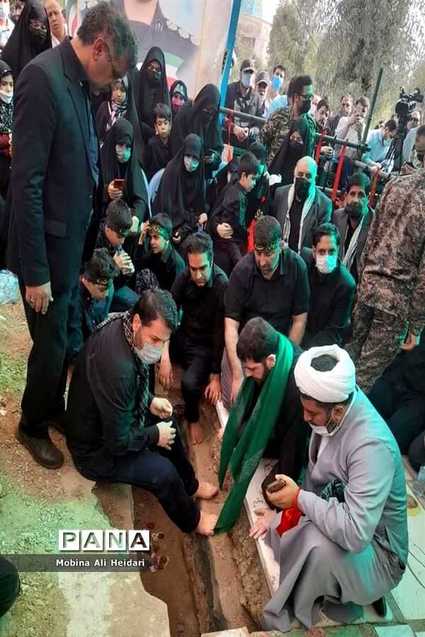 تشییع پیکر شهید مدافع حرم «احسان کربلایی پور» در قم