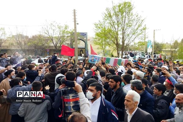 تشییع پیکر شهید مدافع حرم «احسان کربلایی پور» در قم