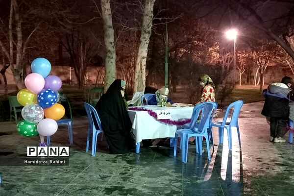 برگزاری غرفه‌های فرهنگی اجتماعی مهر ولایت در محله کیانشهر منطقه ۱۵
