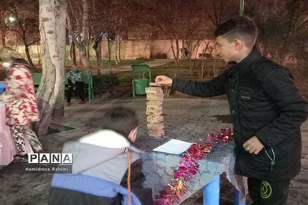 برگزاری غرفه‌های فرهنگی اجتماعی مهر ولایت در محله کیانشهر منطقه ۱۵