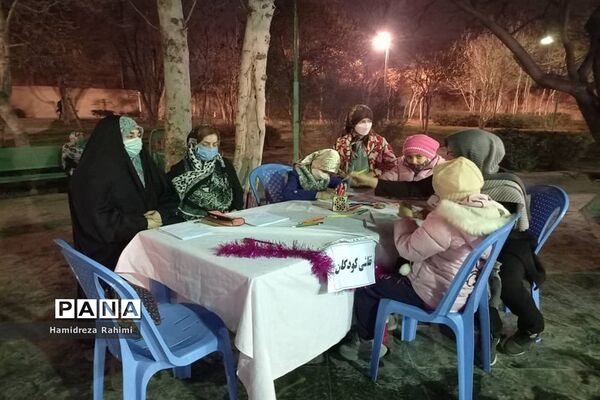 برگزاری غرفه‌های فرهنگی اجتماعی مهر ولایت در محله کیانشهر منطقه ۱۵