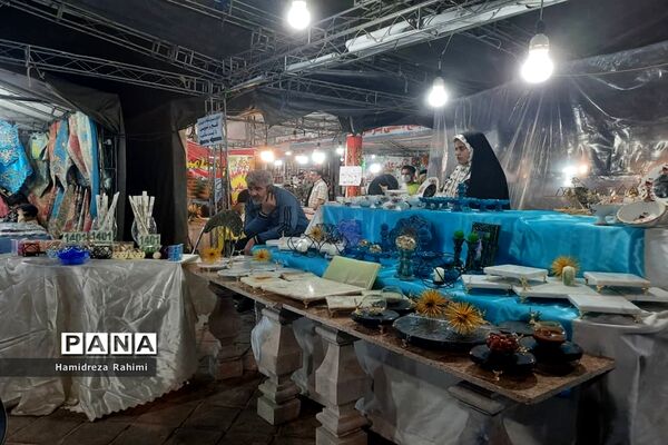 نمایشگاه صنایع دستی و سوغات اقوام در شهر ری
