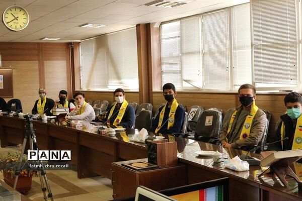کارگاه آموزشی مجلس و شورای دانش‌آموزی ناحیه دو قزوین