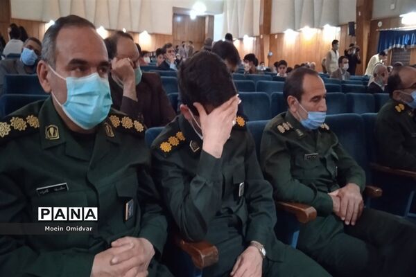 یادواره شهدای دانش‌آموز لاله‌های روشن، کاشمر