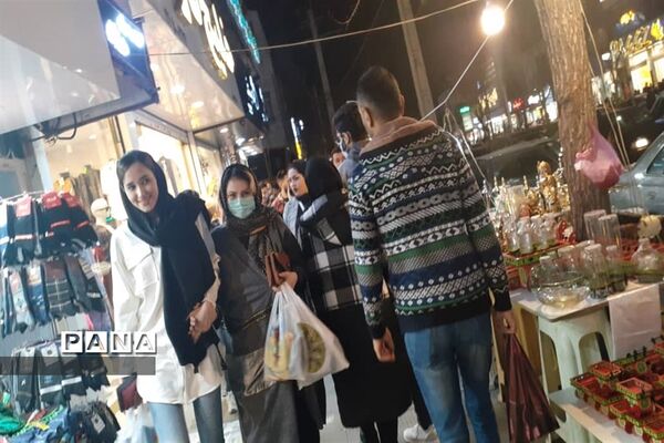 حال و هوای مراکز خرید در روزهای پایان سال در کرج