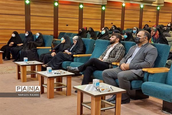 همایش گام دوم انقلاب و جشن اعیاد شعبانیه بسیج فرهنگیان و دانش‌آموزی ناحیه دو شهرری