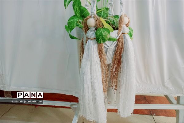 برگزاری بازارچه کسب و کار دانش‌آموزی در دبیرستان شهید زهره‌وند شهرستان قرچک