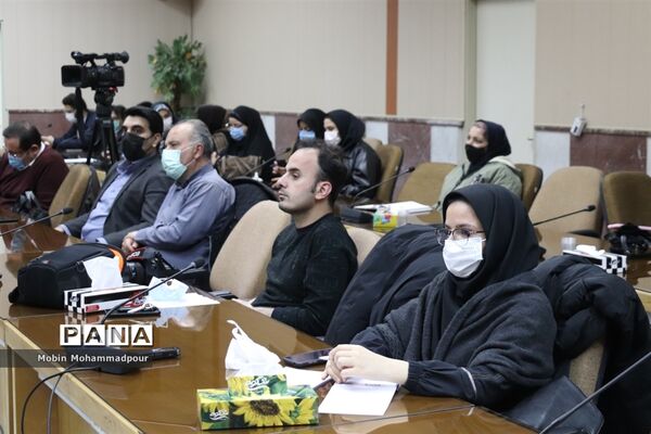 نشست خبری رئیس دانشگاه علوم‌ پزشکی تبریز