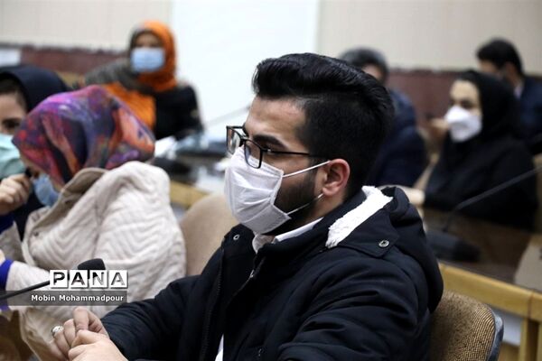 نشست خبری رئیس دانشگاه علوم‌ پزشکی تبریز