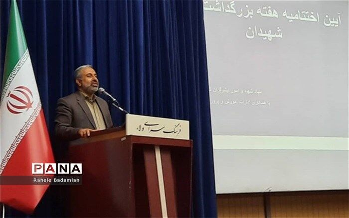 راه شهیدان ادامه دارد و تفکر آنها در خون جوانان وطن جاری است