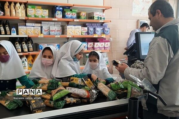 توزیع بسته‌های حمایتی در آخرین سه‌شنبه مهدوی رودهن
