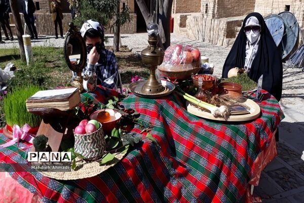 مسابقه هفت‌سین نوروزی در کاروانسرای حاج کمال شهرستان رباط‌کریم