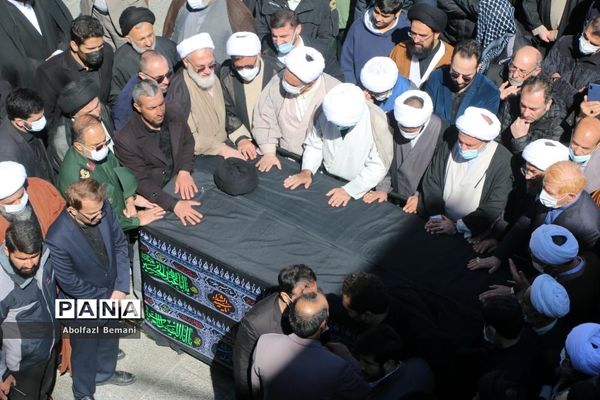 تشییع پیکر آیت الله علوی گرگانی در قم
