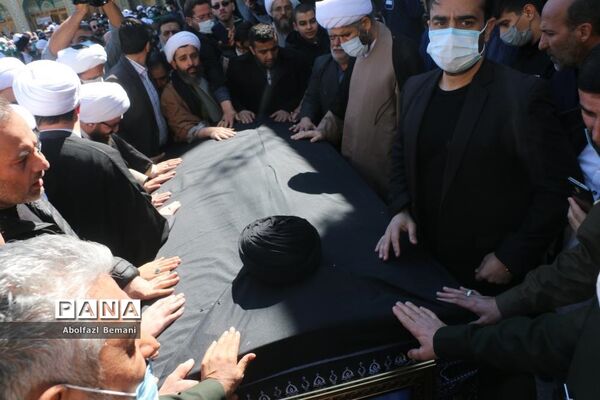 تشییع پیکر آیت الله علوی گرگانی در قم
