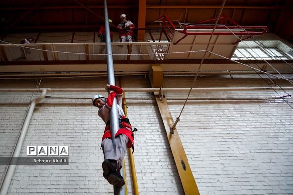 مانور عملیاتی امداد و نجات دانش‌آموزی طرح ملی دادرس