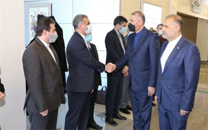وزیر خارجه کشورمان وارد مسکو شد
