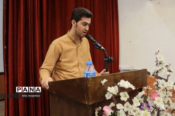 نشست بزرگداشت حکیم نظامی گنجوی در گلوگاه