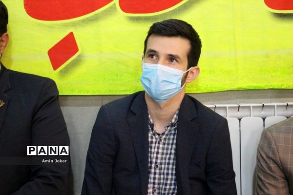 مراسم تکریم و معارفه روسای جدید و قدیم سازمان دانش‌آموزی فارس