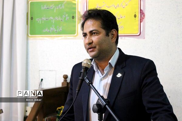 مراسم تکریم و معارفه روسای جدید و قدیم سازمان دانش‌آموزی فارس