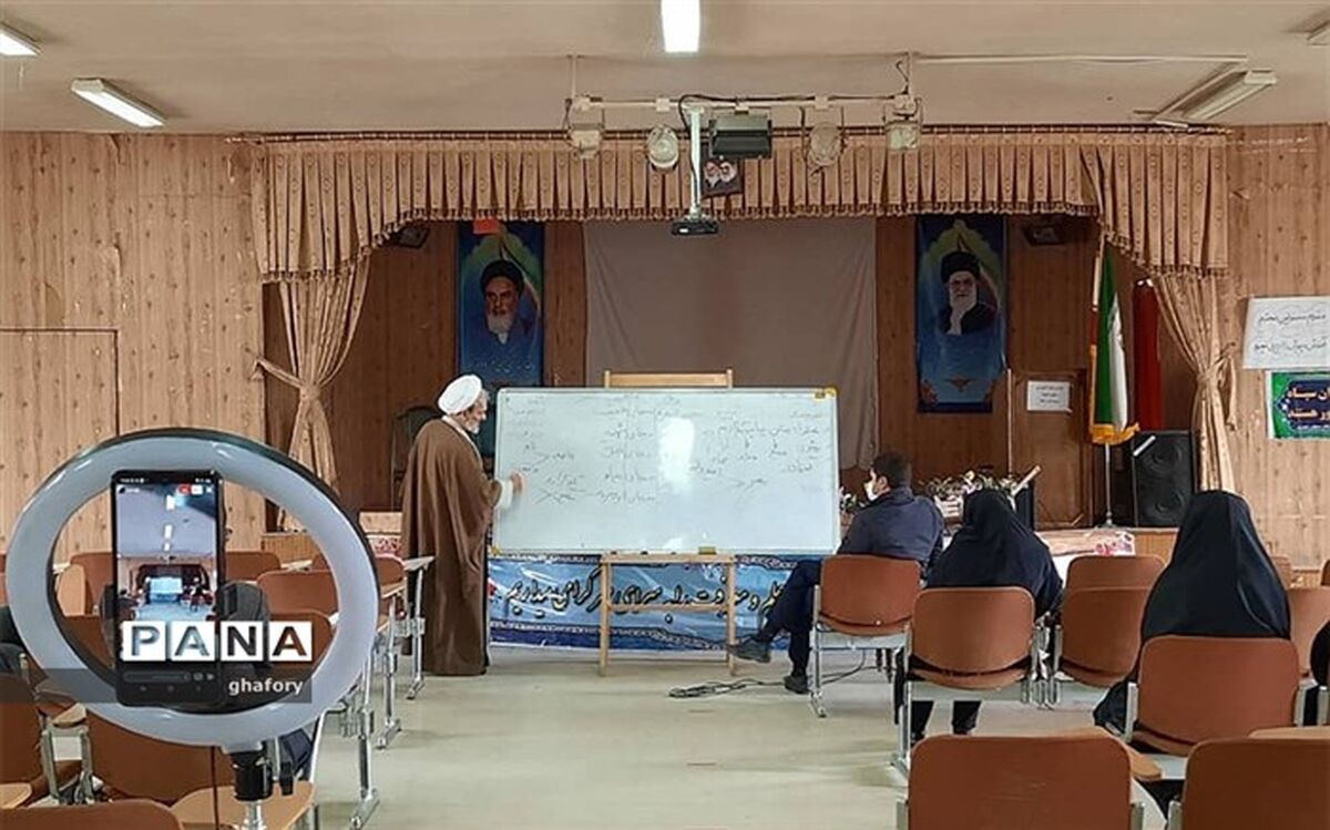 رویش‌های انقلاب اسلامی برای استکبار جهانی قابل تحمل نیست