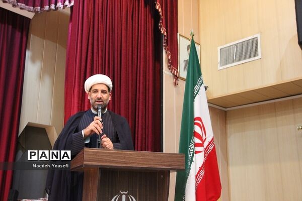 مراسم اختتامیه نمایشگاه‌های مدرسه انقلاب دراسلامشهر