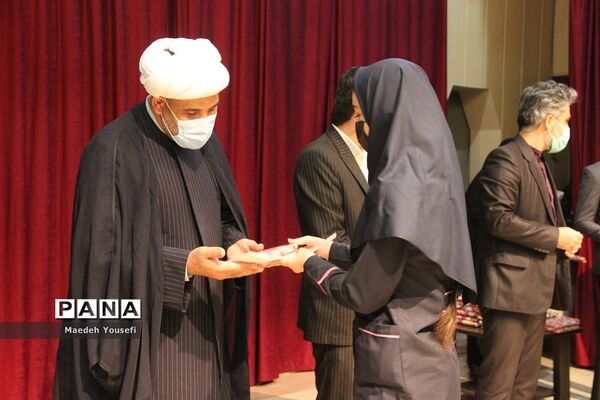 مراسم اختتامیه نمایشگاه‌های مدرسه انقلاب دراسلامشهر