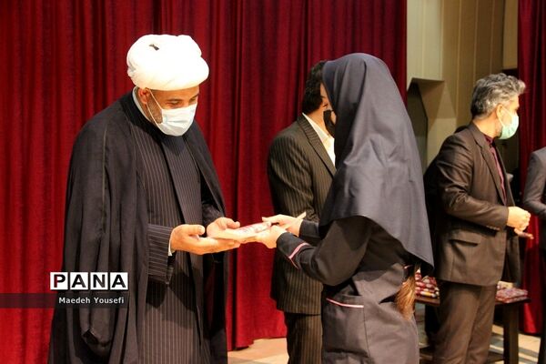 مراسم اختتامیه نمایشگاه‌های مدرسه انقلاب دراسلامشهر