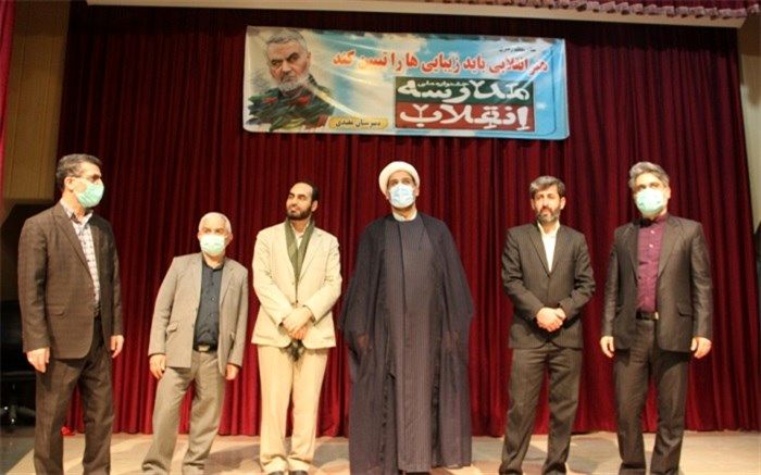 برگزاری نمایشگاه‌های مدرسه انقلاب شروع یک جریان جدید در آموزش و پرورش است