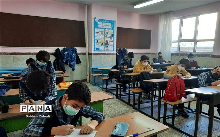 جزئیات بازگشایی حضوری مدارس از 14 فروردین‌ماه