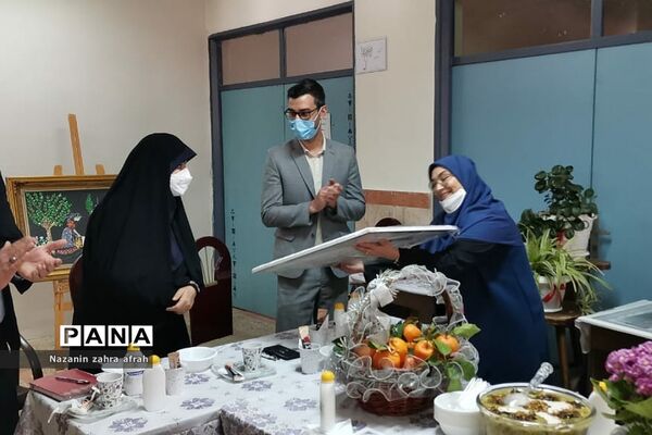 برگزاری مراسم پیشواز بهار در هنرستان مبتکران رودهن