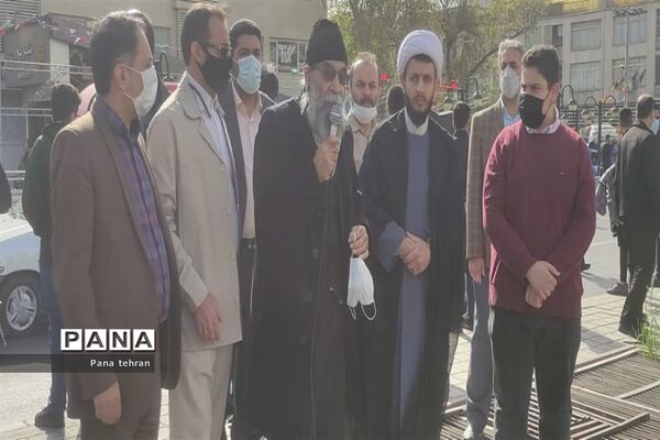 تجمع اعتراضی مسئولان و دانش‌آموزان منطقه۱۱ شهرتهران به جنایت اخیر آل سعود