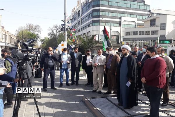 تجمع اعتراضی مسئولان و دانش‌آموزان منطقه۱۱ شهرتهران به جنایت اخیر آل سعود