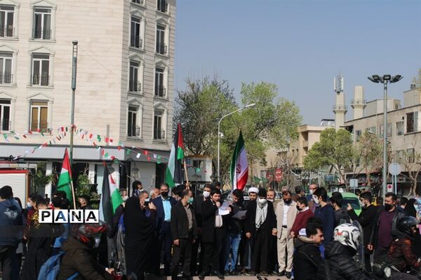 تجمع دانش‌آموزان آموزش و پرورش منطقه ۱۱ شهر تهران در اعلام انزجار به جنایات و اقدامات وحشیانه رژیم منحوس آل سعود