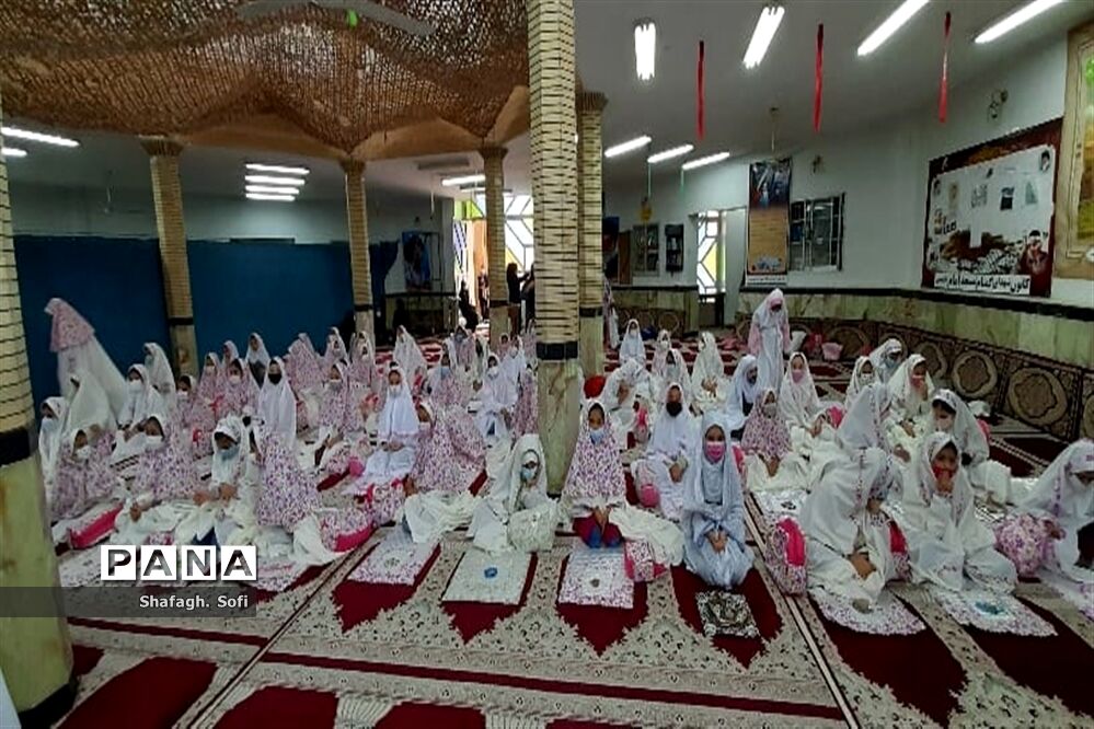برگزاری جشن تکلیف دانش‌آموزان دختر و پسر در امیدیه