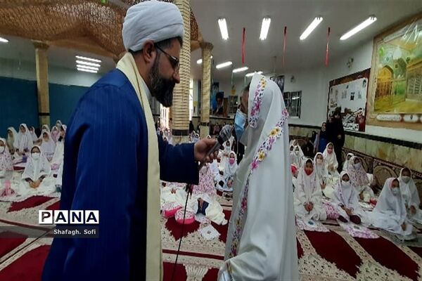 برگزاری جشن تکلیف دانش‌آموزان دختر و پسر در امیدیه