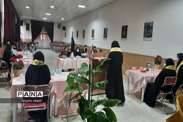 برگزاری مناظره دانش‌آموزی ناحیه 7مشهدمقدس
